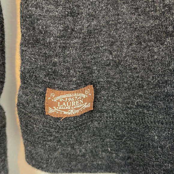 Lauren Ralph Lauren grey long sleeve shirt size medium - Picture 3 of 6